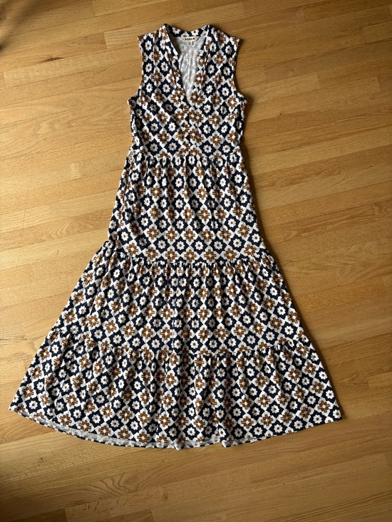 Boden Dresses & Skirts - Boden Sleeveless V-Neck Maxi Dress in Navy and Brown Tile Print